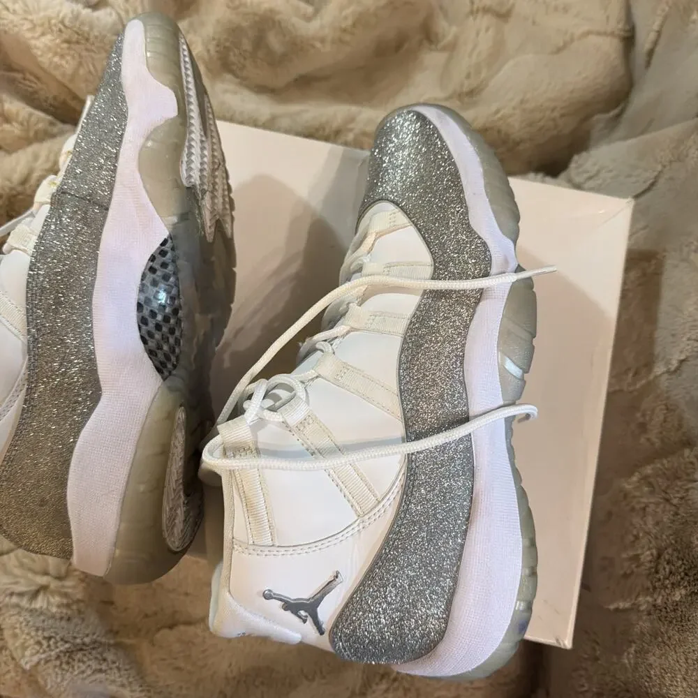 Nike Jordan 11 Retro Silver AR0715-100 Women's Size 10.5 and Men's Size 9 Unisex